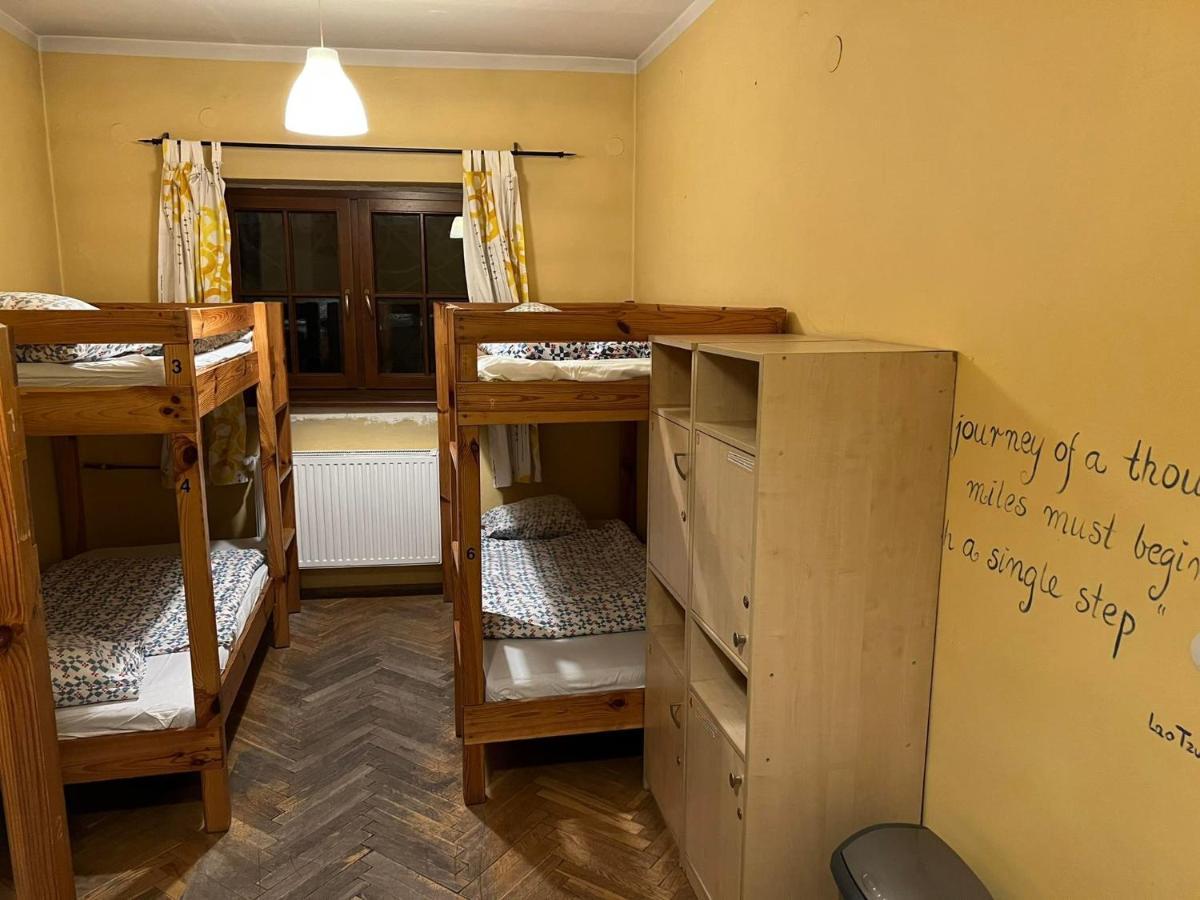 50 People Bis Apartment Kraków Exteriör bild