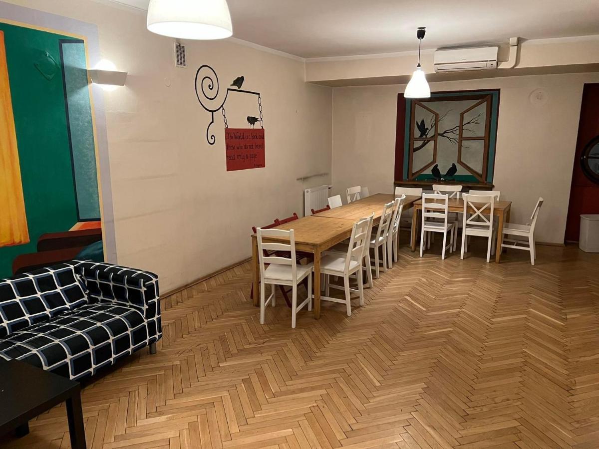 50 People Bis Apartment Kraków Exteriör bild