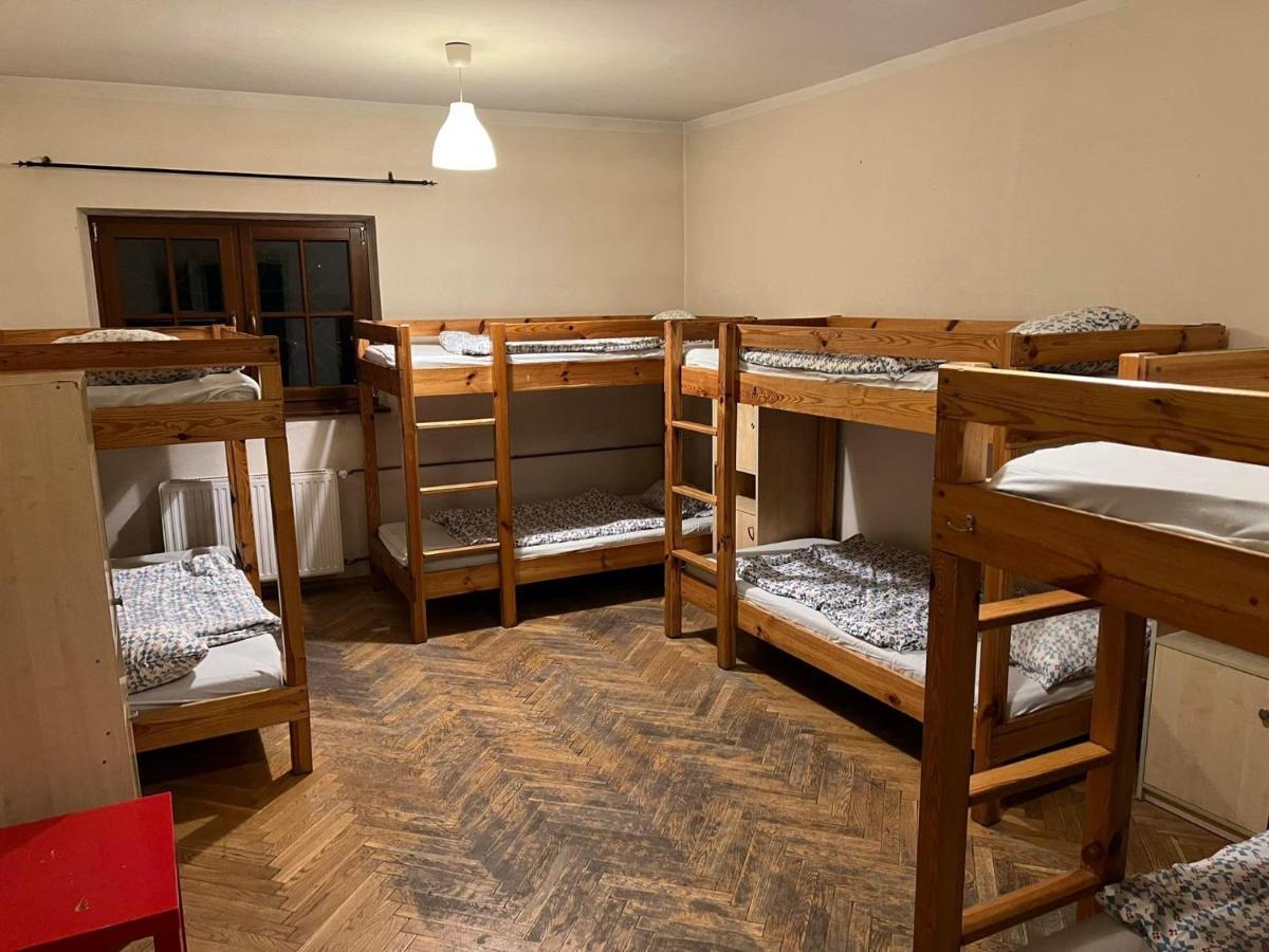 50 People Bis Apartment Kraków Exteriör bild